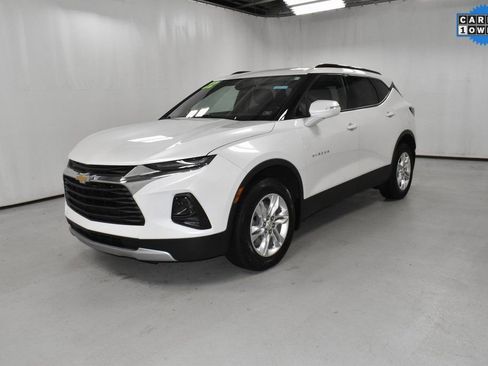Used 2022 Chevrolet Blazer LT image 2