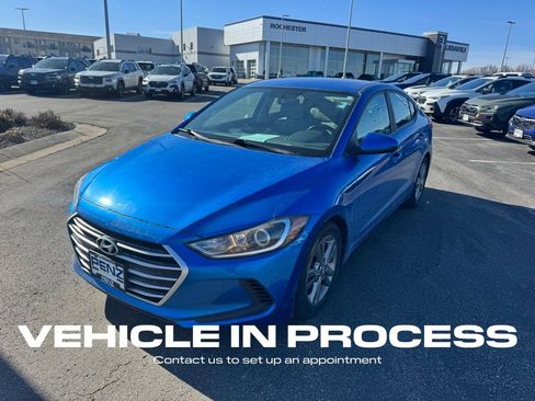 Used 2017 Hyundai Elantra SE image 7