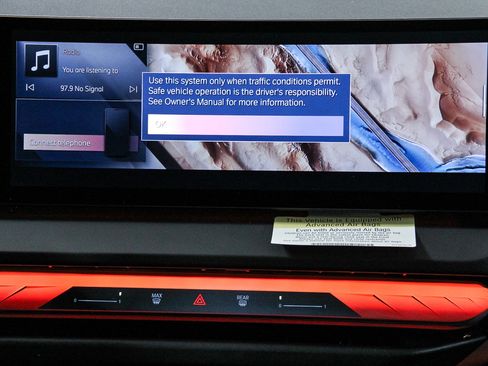 Used 2025 BMW X3 xDrive30i w/ Premium Package image 15