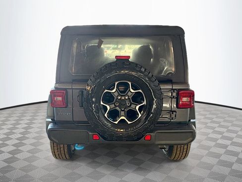 Used 2022 Jeep Wrangler Unlimited Rubicon 4xe AWD/4WD image 7