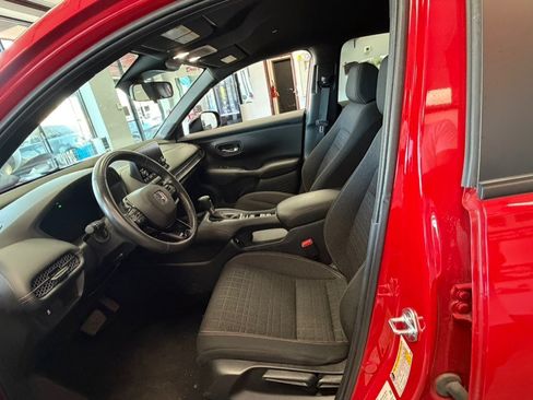 Used 2023 Honda HR-V Sport image 20