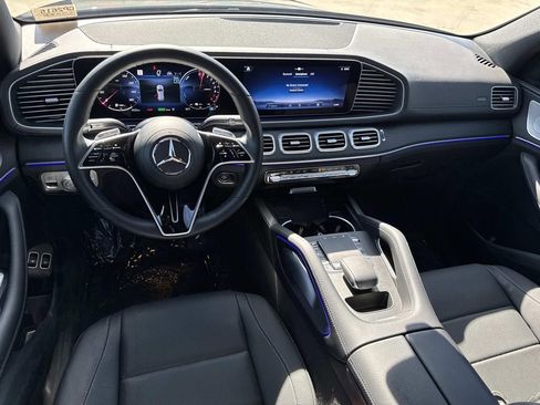 Used 2025 Mercedes-Benz GLE 450e 4MATIC image 8