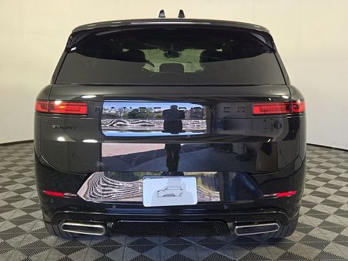 New 2026 Land Rover Range Rover Sport Dynamic SE AWD/4WD image 6