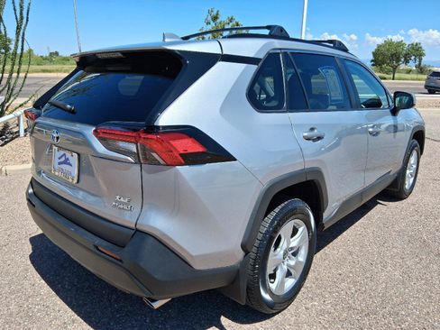 Used 2021 Toyota RAV4 XLE w/ Convenience Package AWD/4WD image 6