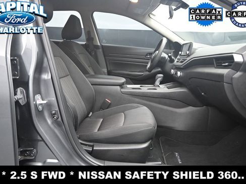 Used 2024 Nissan Altima 2.5 S FWD image 12