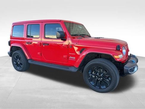 Used 2023 Jeep Wrangler Unlimited Sahara image 3