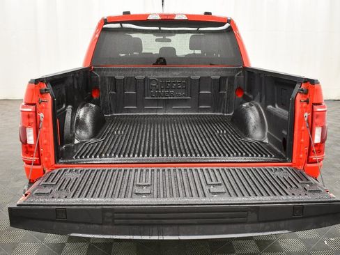Used 2023 Ford F150 XLT image 7