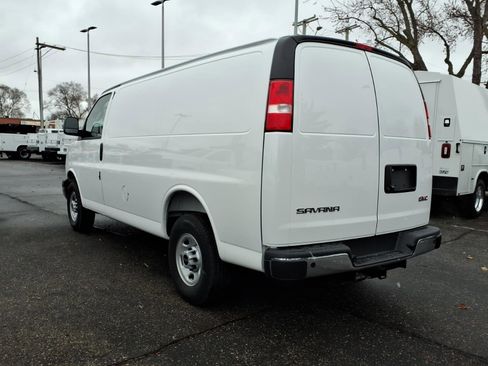 New 2025 GMC Savana 2500 w/ Driver Convenience Package image 7
