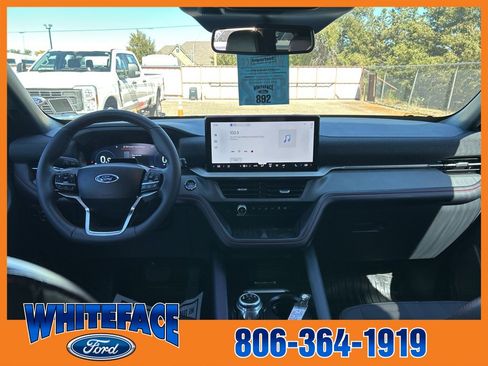 Used 2025 Ford Explorer ST-Line w/ Premium Package image 10