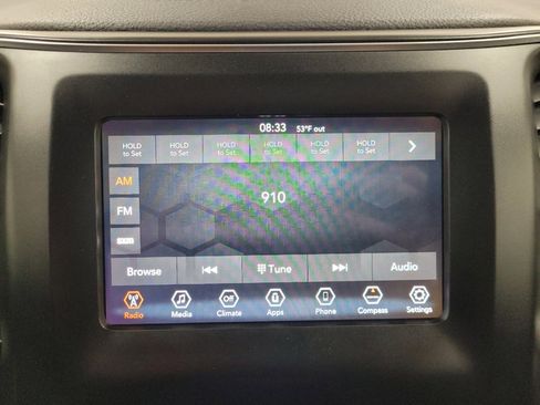 Used 2019 Jeep Cherokee Latitude Plus AWD/4WD image 25