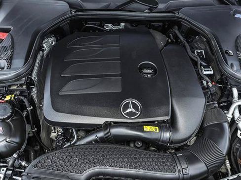 Used 2023 Mercedes-Benz E 350 4MATIC Sedan image 30