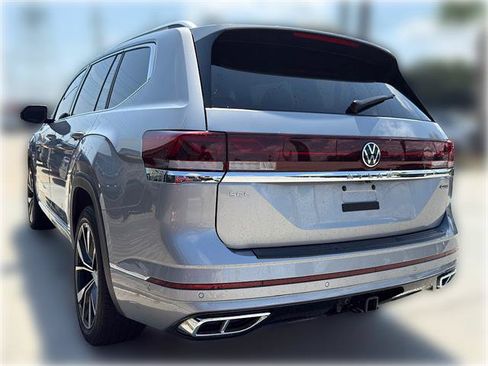 Used 2025 Volkswagen Atlas SEL Premium R-Line AWD/4WD image 6