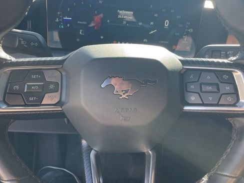 Used 2024 Ford Mustang Coupe image 10