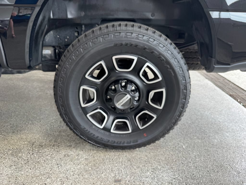Used 2024 Ford F250 Platinum AWD/4WD image 28