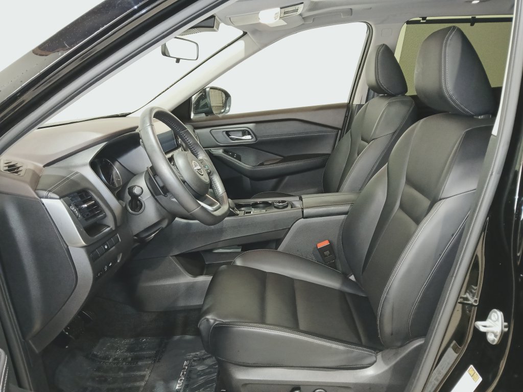 Used 2023 Nissan Rogue SV w/ SV Premium B Package AWD/4WD image 10