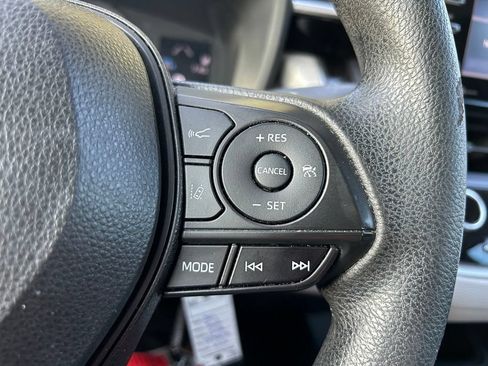 Used 2021 Toyota Corolla L FWD image 19