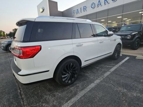 Used 2020 Lincoln Navigator Reserve w/ Equipment Group 208A Reserve AWD/4WD image 3