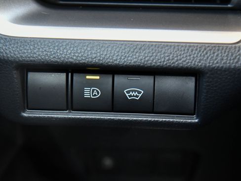 Used 2025 Toyota Prius LE image 32