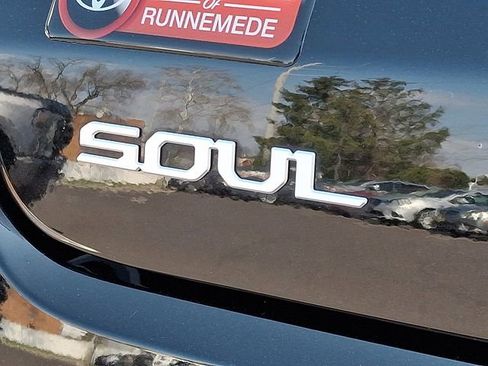 Used 2025 Kia Soul LX w/ LX Technology Package image 29