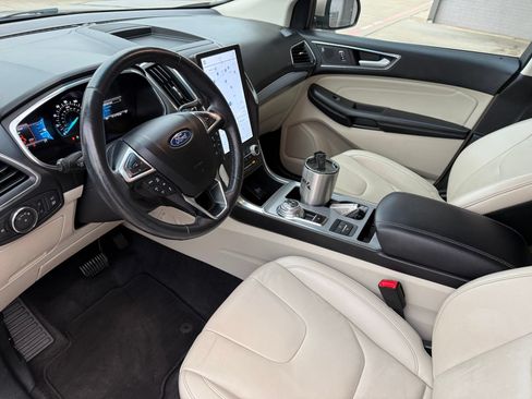 Used 2021 Ford Edge Titanium AWD/4WD image 11