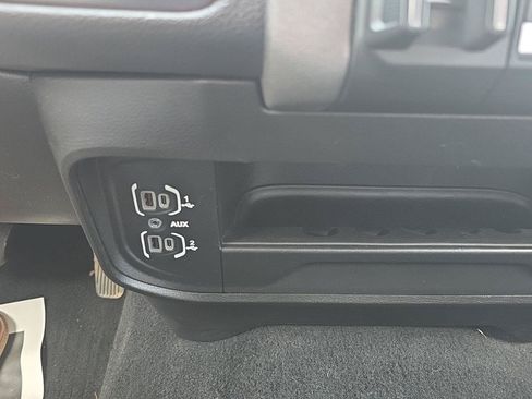 Used 2022 RAM 2500 Tradesman AWD/4WD image 24