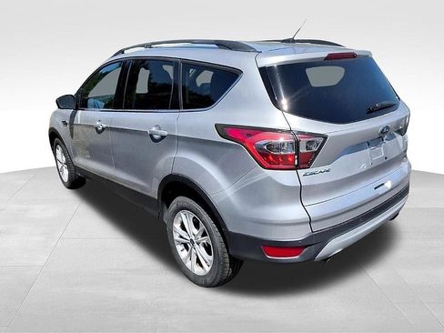 Used 2017 Ford Escape SE w/ Equipment Group 201A AWD/4WD image 10