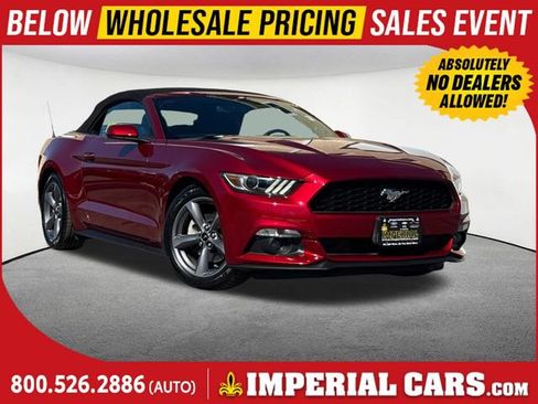 Used 2015 Ford Mustang Convertible w/ Equipment Group 051A image 1