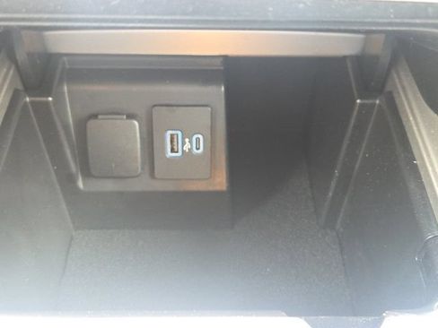 Certified 2024 Ford Explorer XLT AWD/4WD image 33