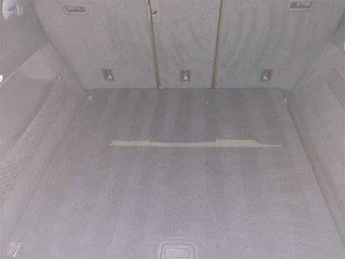 Used 2020 Porsche Cayenne S image 35