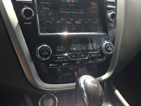 Used 2024 Nissan Murano SV AWD/4WD image 16