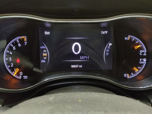 Used 2018 Jeep Grand Cherokee Limited RWD image 23