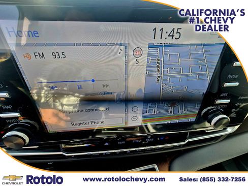 Used 2024 Toyota Sienna XLE w/ XLE Plus Package image 22