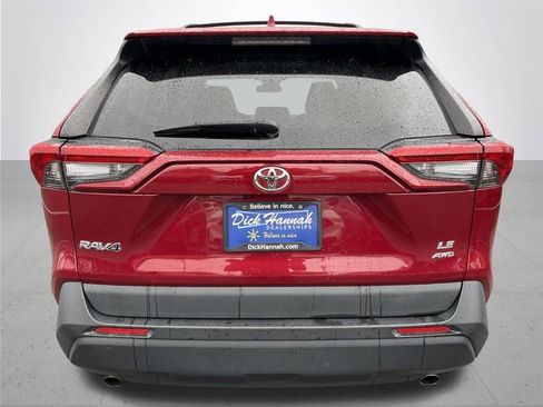 Used 2019 Toyota RAV4 LE AWD/4WD image 6