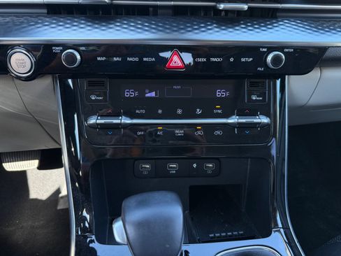 Used 2022 Kia Carnival SX Prestige FWD image 13
