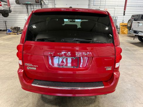 Used 2012 Dodge Grand Caravan Crew w/ Crew Value Pkg image 31