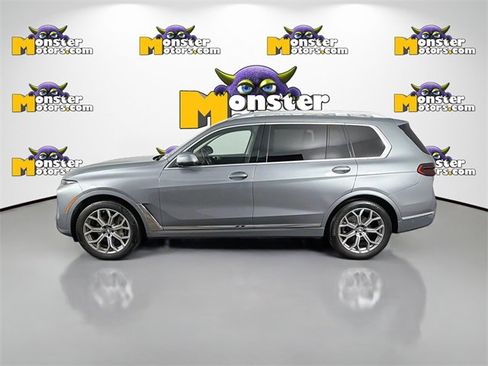 Used 2024 BMW X7 xDrive40i image 8