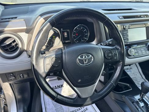 Used 2018 Toyota RAV4 XLE image 14