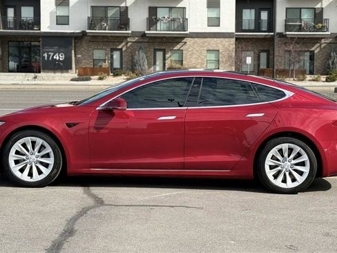 Used 2018 Tesla Model S 75D image 4