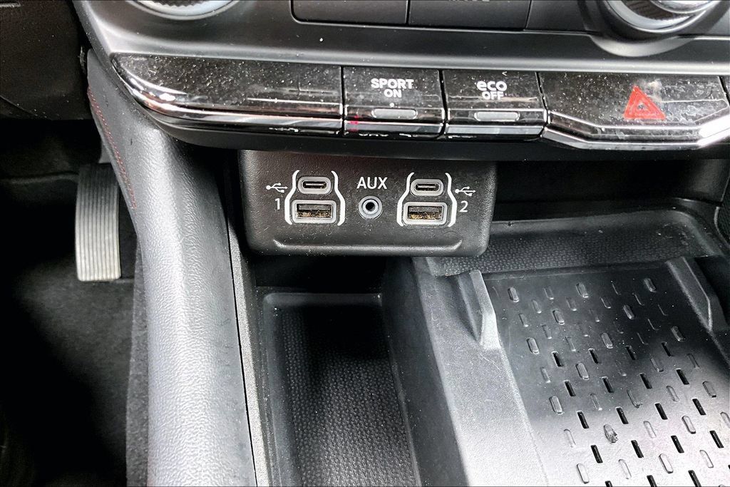 Used 2025 Dodge Durango R/T AWD/4WD image 16