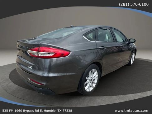 Used 2020 Ford Fusion SE FWD image 6