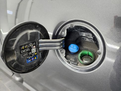 Used 2022 RAM 2500 Big Horn w/ Night Edition image 32