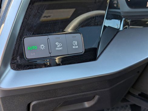 Used 2023 Audi A3 2.0T Premium image 17