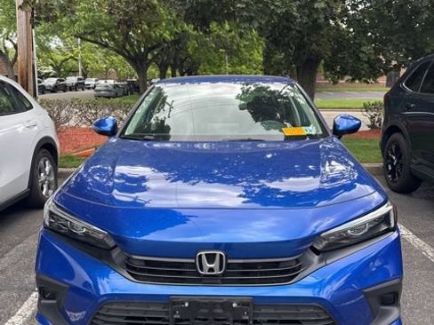 Used 2023 Honda Civic LX image 2