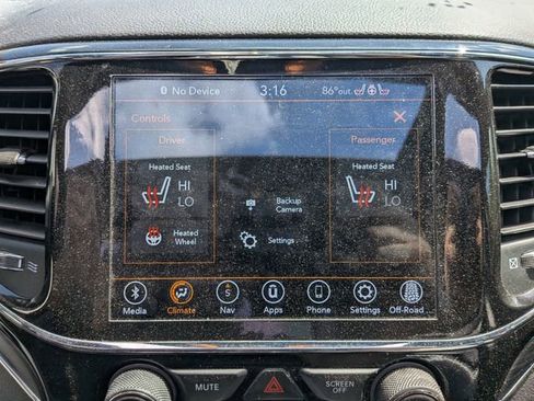 Used 2022 Jeep Grand Cherokee Limited AWD/4WD image 9