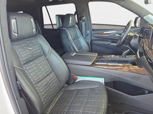 Used 2024 Cadillac Escalade Sport Platinum AWD/4WD image 10
