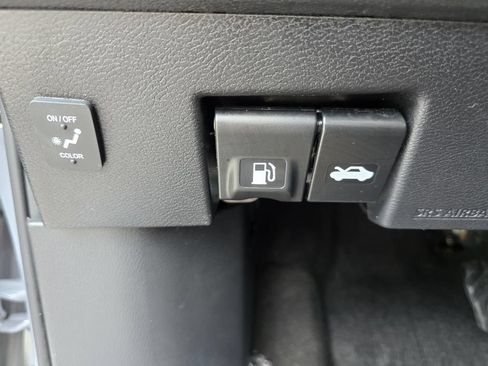 Used 2024 Nissan Kicks SV w/ Interior Electronics Package FWD image 20