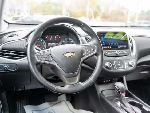 Used 2023 Chevrolet Malibu RS image 12