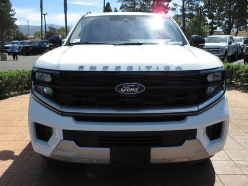 Certified 2025 Ford Expedition Max Platinum AWD/4WD image 8