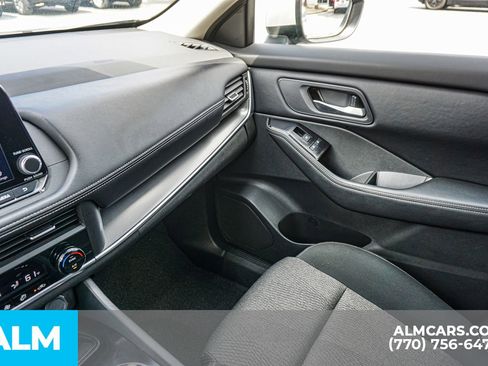 Used 2025 Nissan Rogue SV image 47