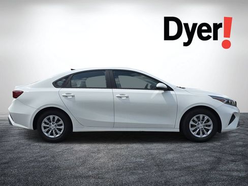 Used 2022 Kia Forte Sedan FWD image 4